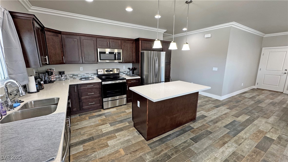 210 Magnolia Boulevard Property Photo 10