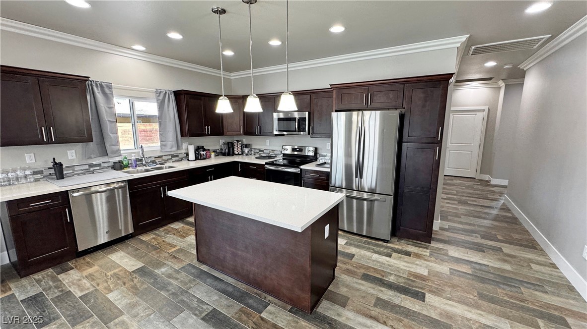 210 Magnolia Boulevard Property Photo 11