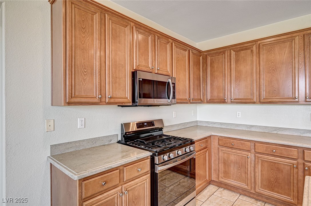 6808 Mystic Plain Court Property Photo 19
