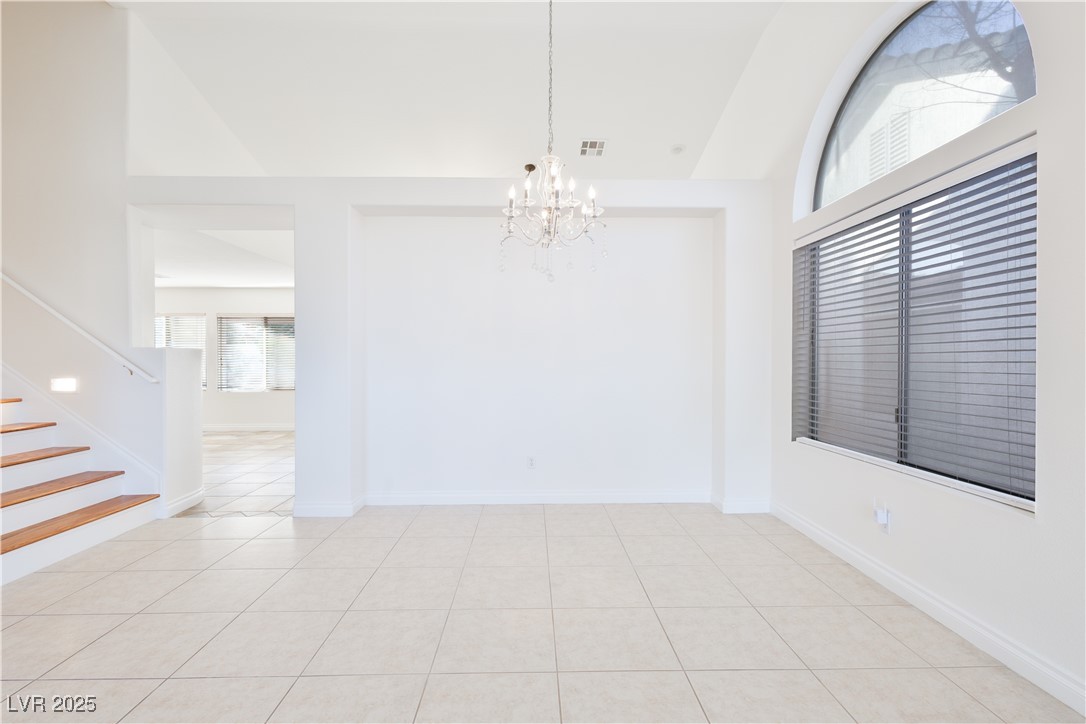 1206 Evening Canyon Avenue Property Photo 3