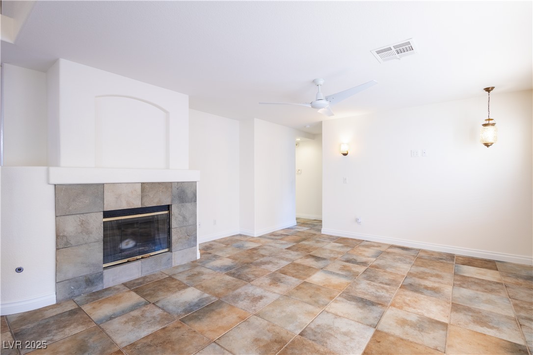 1206 Evening Canyon Avenue Property Photo 7
