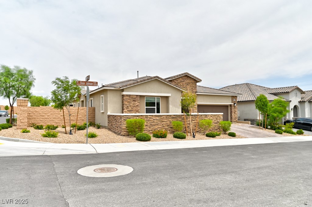 10972 Dixie Johnson Avenue Property Photo 1
