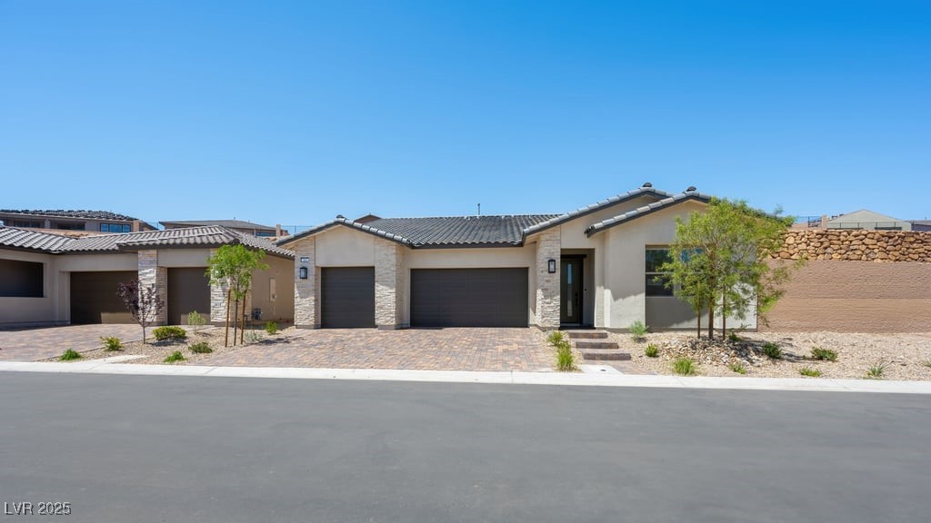 364 Tigullio Avenue Property Photo
