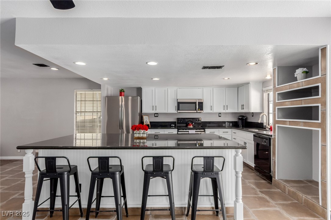 5905 Paseo Montana Property Photo