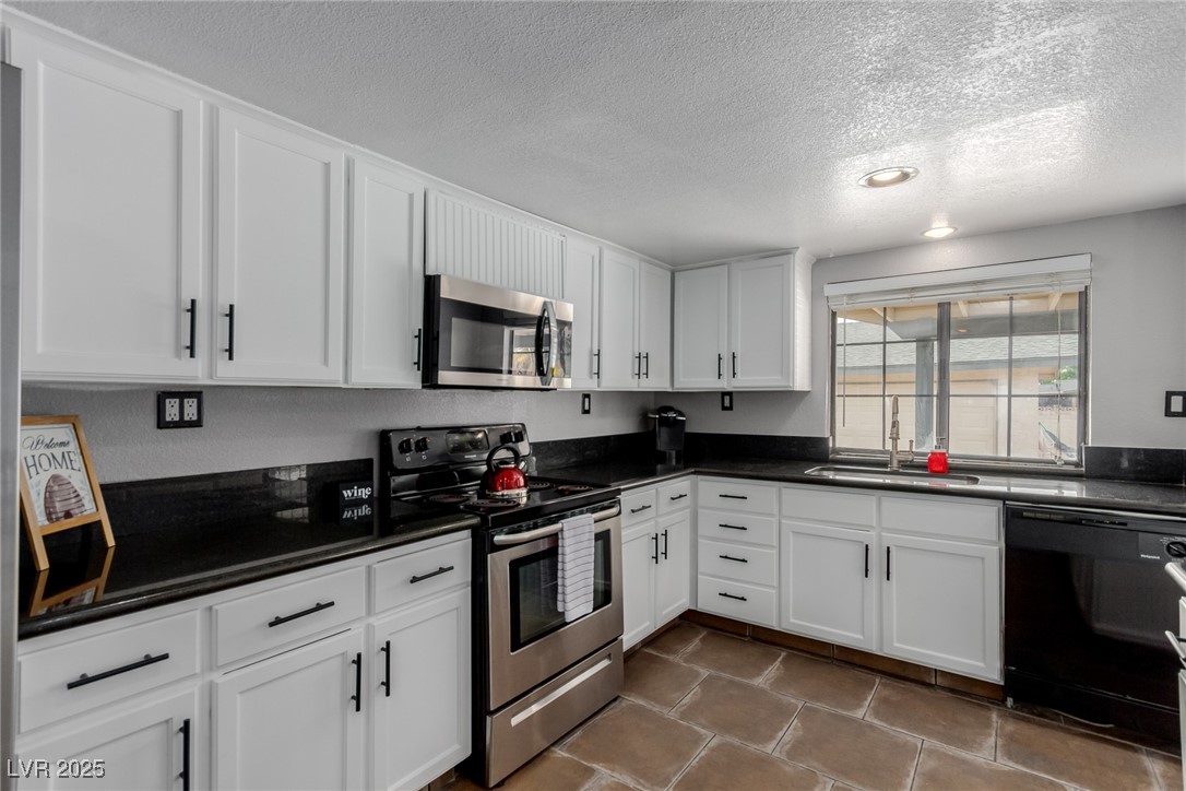 5905 Paseo Montana Property Photo 4