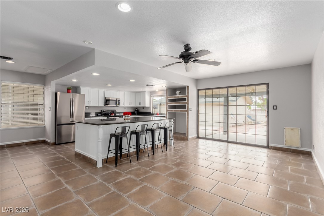 5905 Paseo Montana Property Photo 8