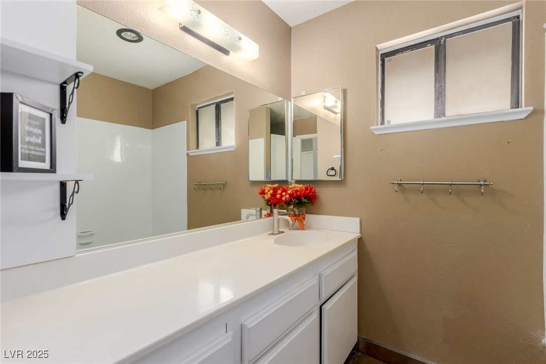 5905 Paseo Montana Property Photo 27
