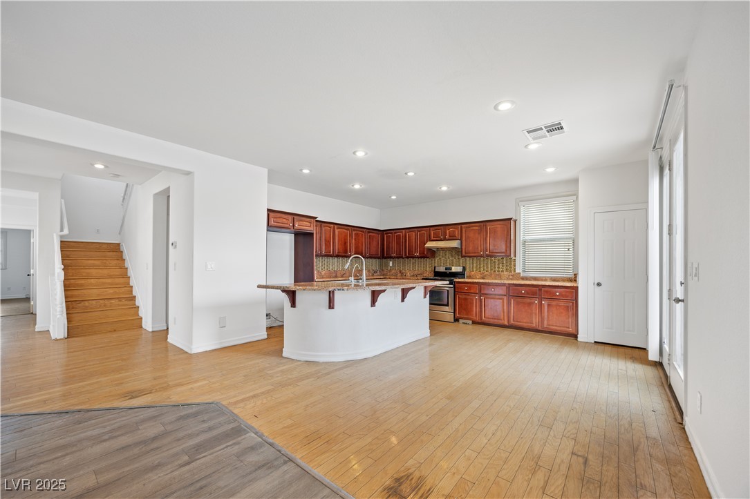 5526 Spruce Hill Court Property Photo 10