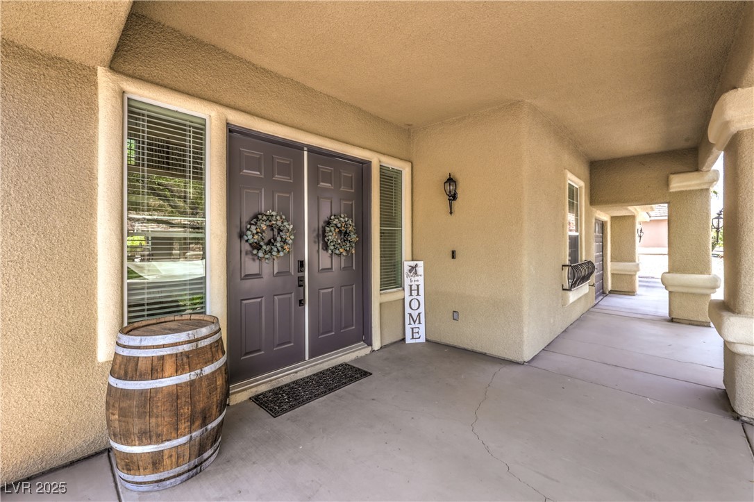 4737 Barcelona Ridge Court Property Photo 6