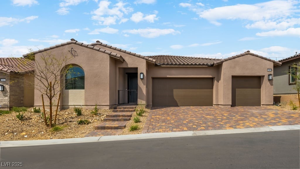 346 Tigullio Avenue Property Photo