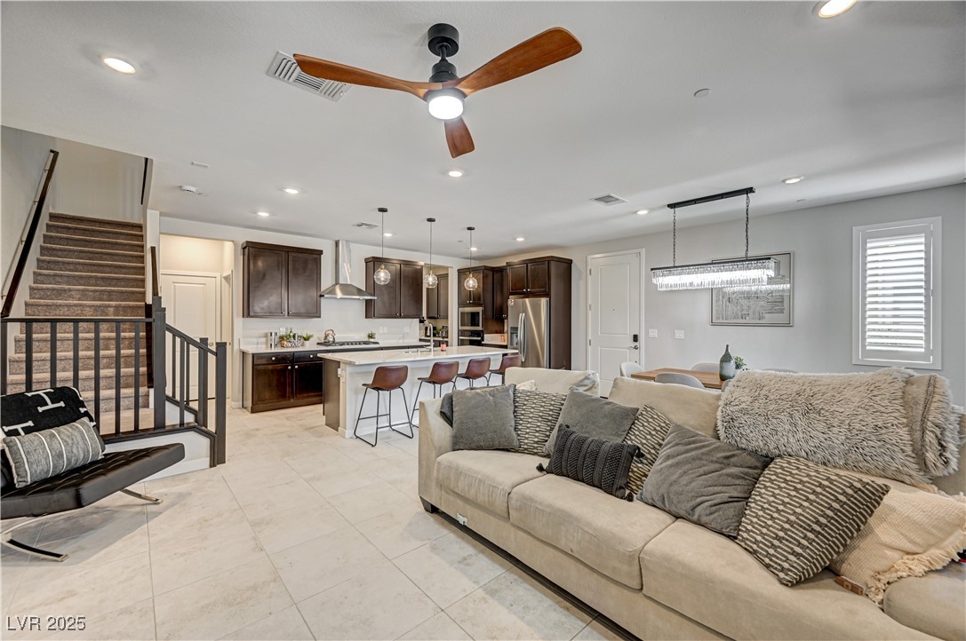 11402 Ethereal Landing Avenue Property Photo 6