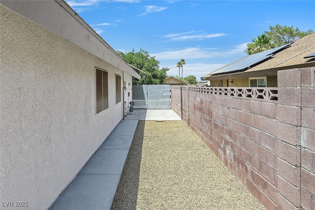 Property Photo 23