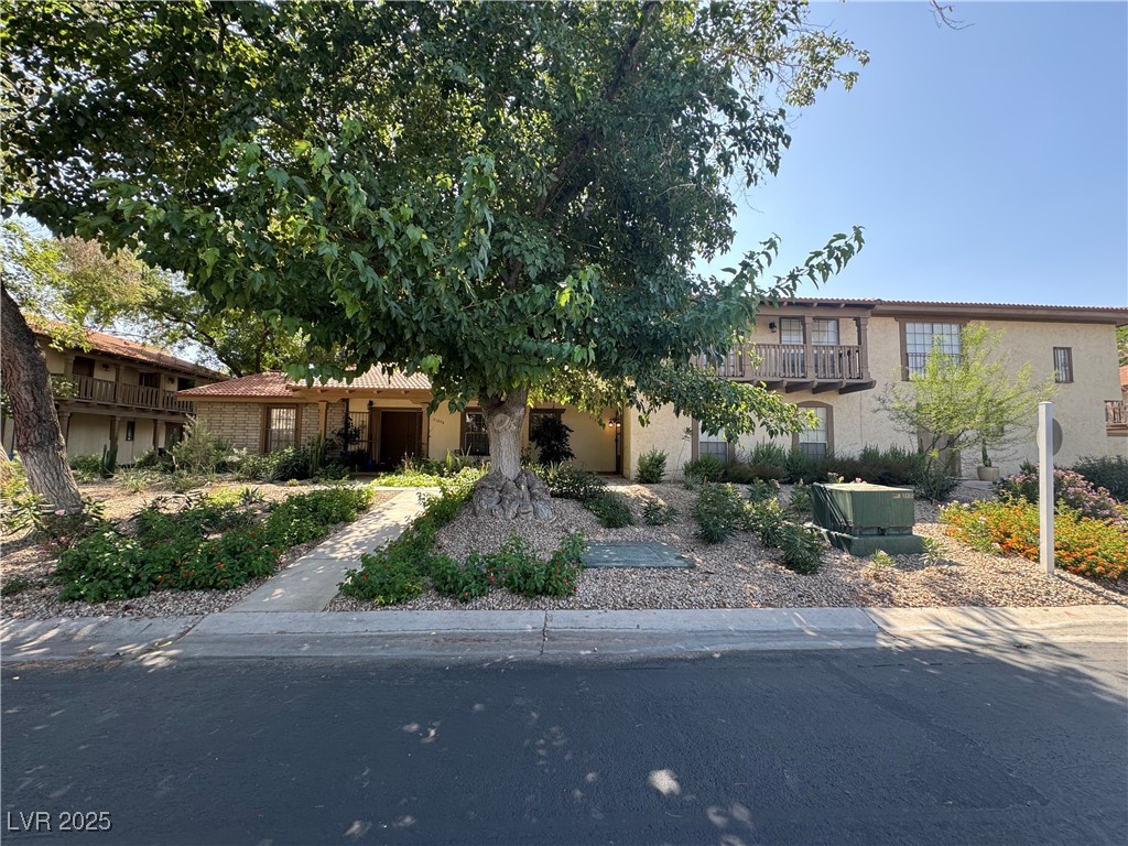 3109 Pinehurst Drive B Property Photo 1