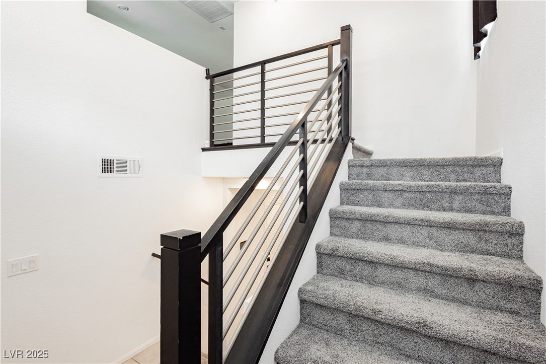 10429 Rose Palisade Street Property Photo 7