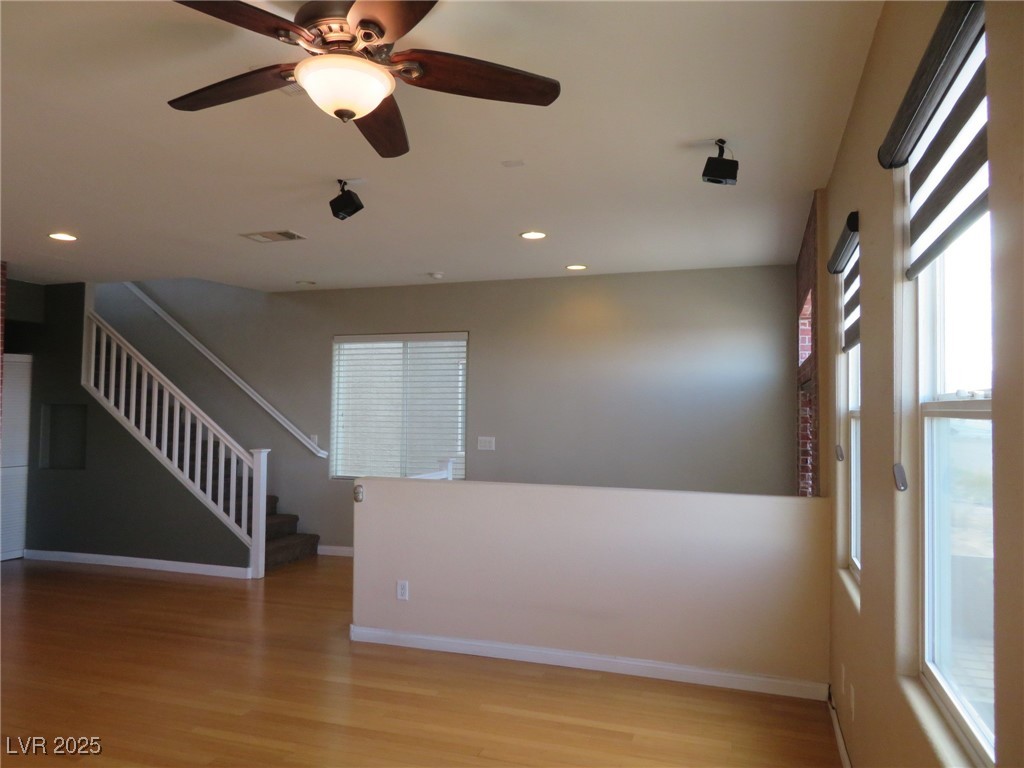 9342 Autumn View Avenue Property Photo 4