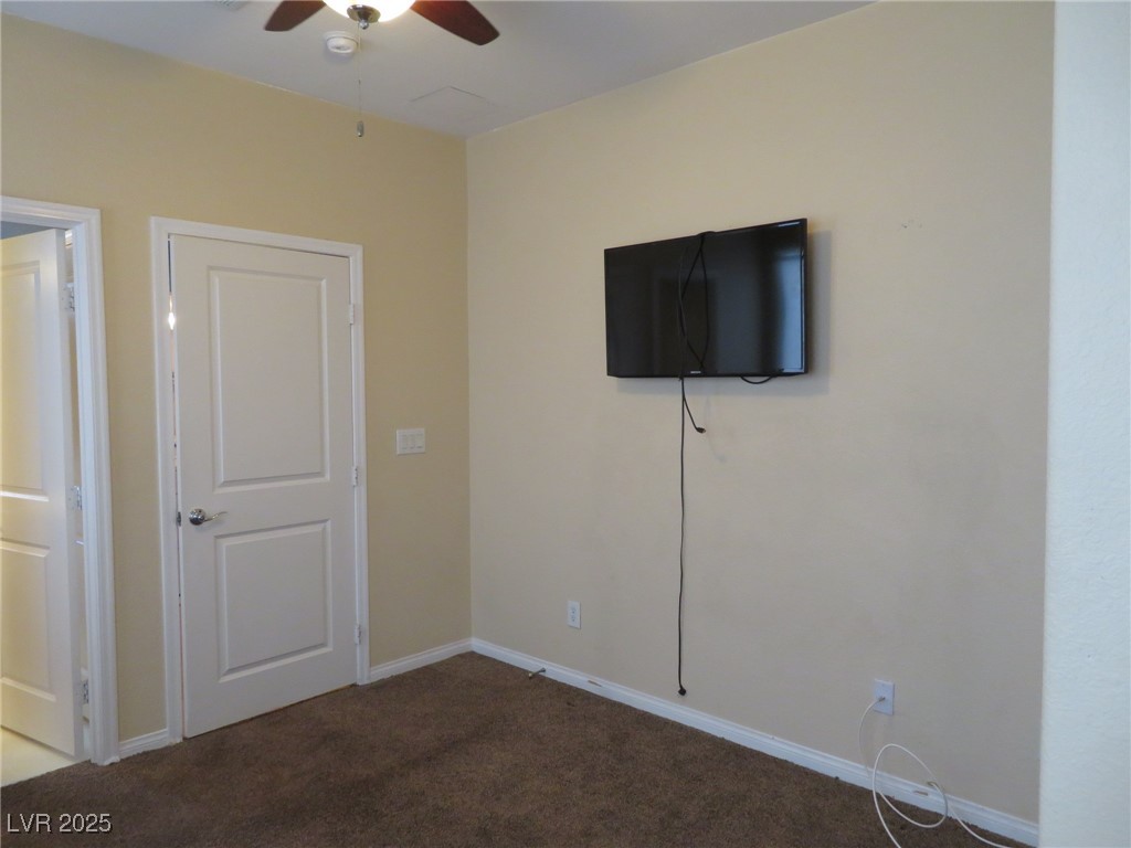 9342 Autumn View Avenue Property Photo 6
