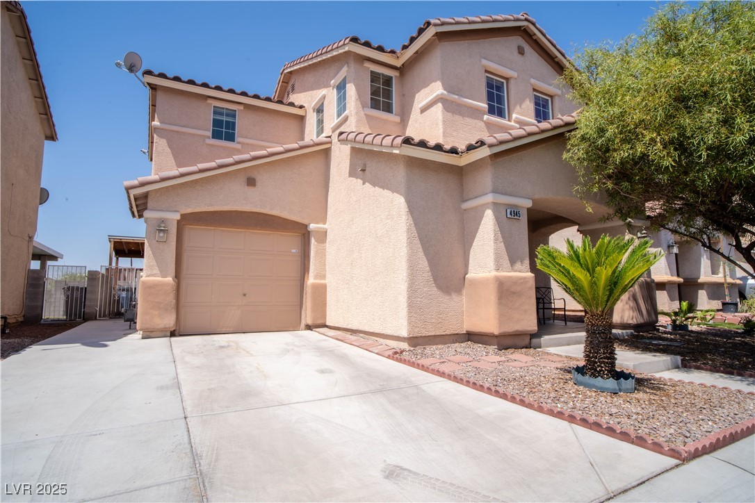 4945 Volcanic Rock Lane Property Photo 2