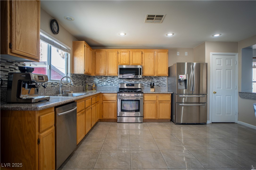4945 Volcanic Rock Lane Property Photo 7