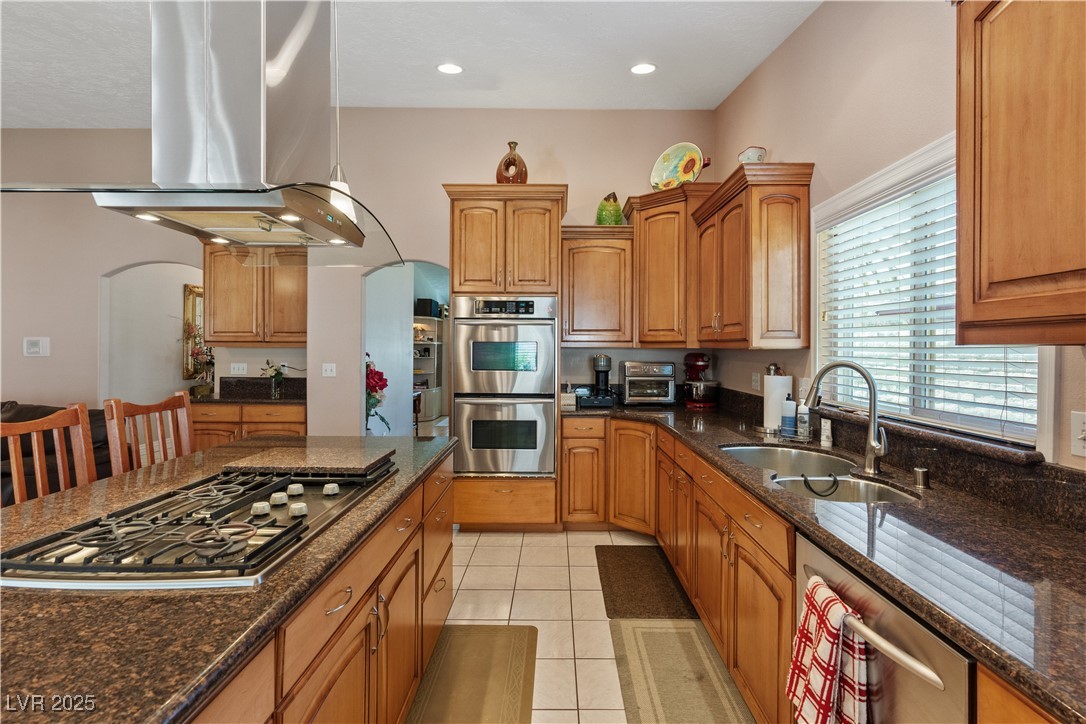 3361 Iberia Street Property Photo 5