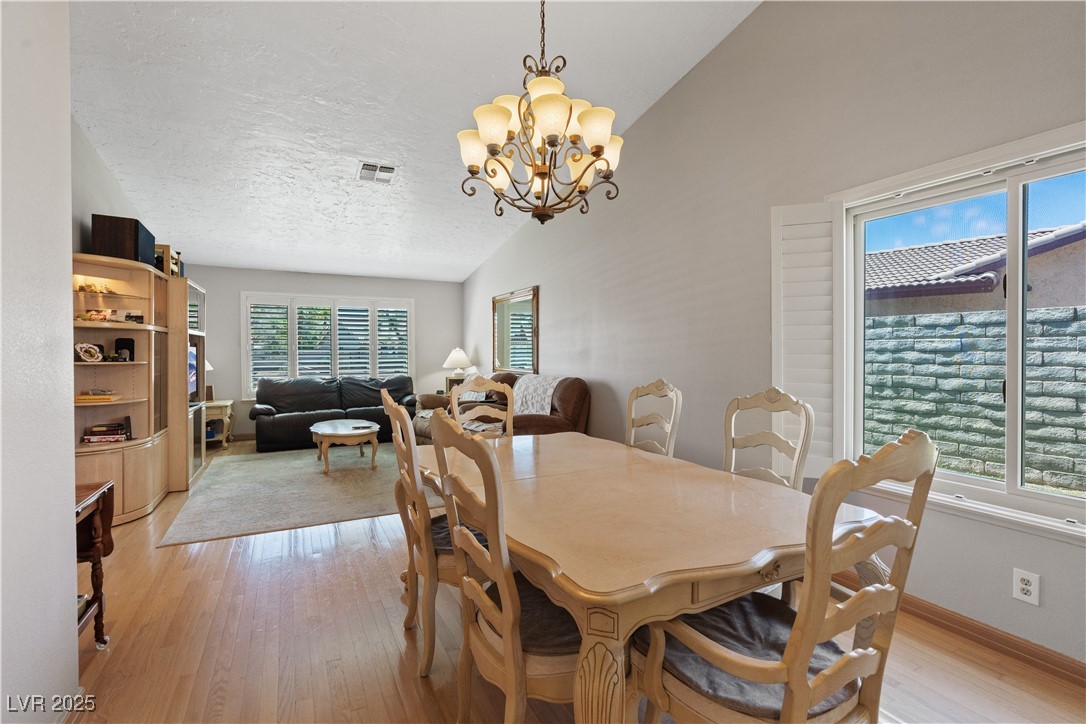 3361 Iberia Street Property Photo 11