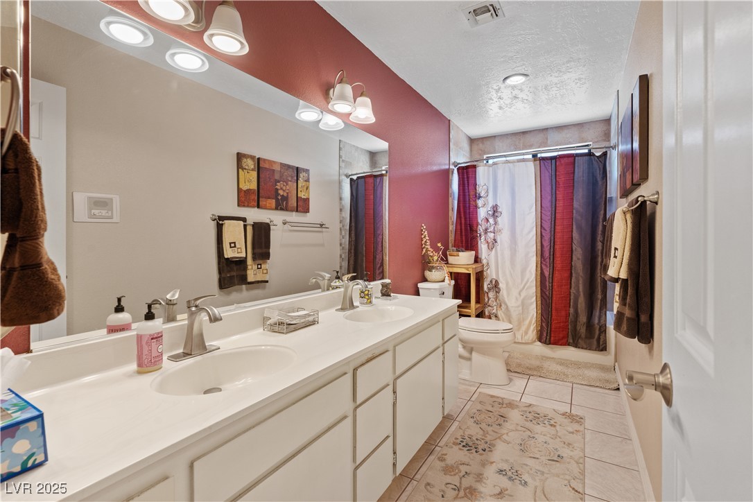 3361 Iberia Street Property Photo 24