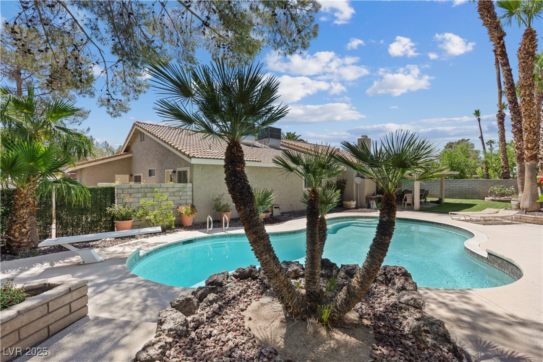3361 Iberia Street Property Photo 26