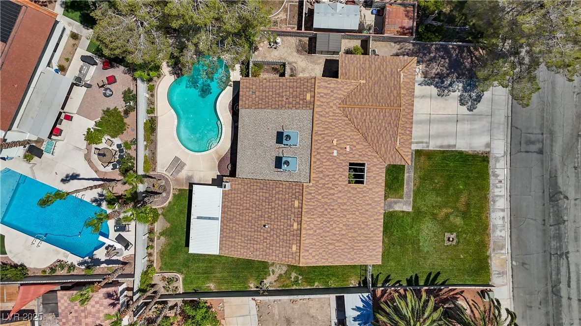 3361 Iberia Street Property Photo 27