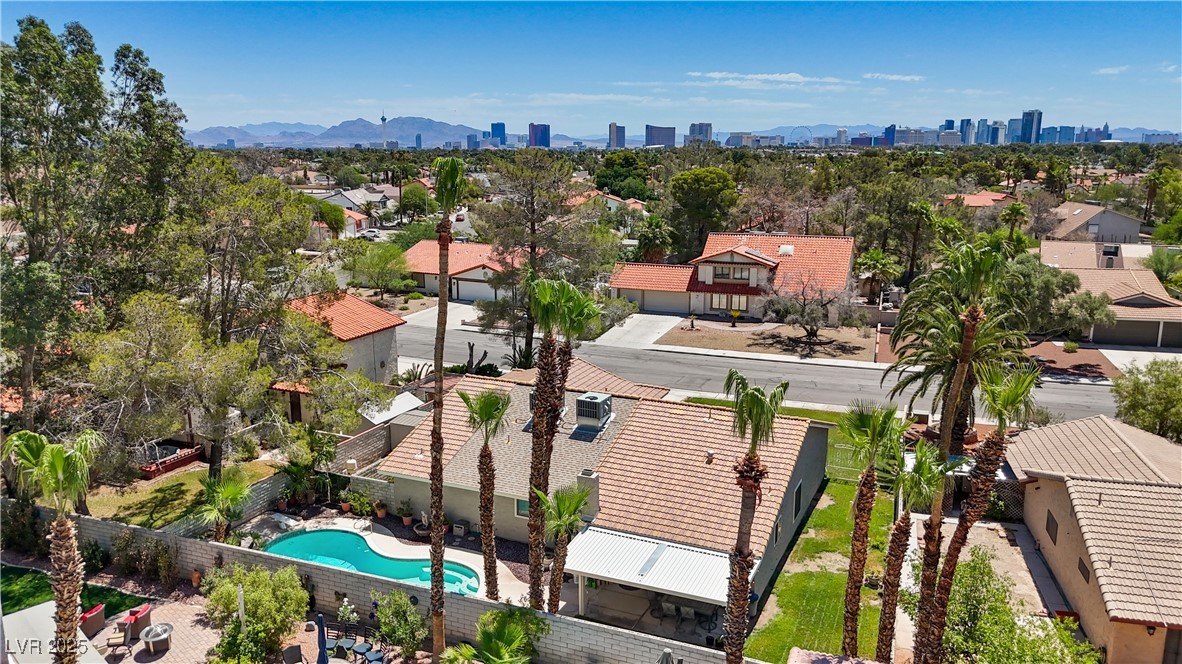 3361 Iberia Street Property Photo 34