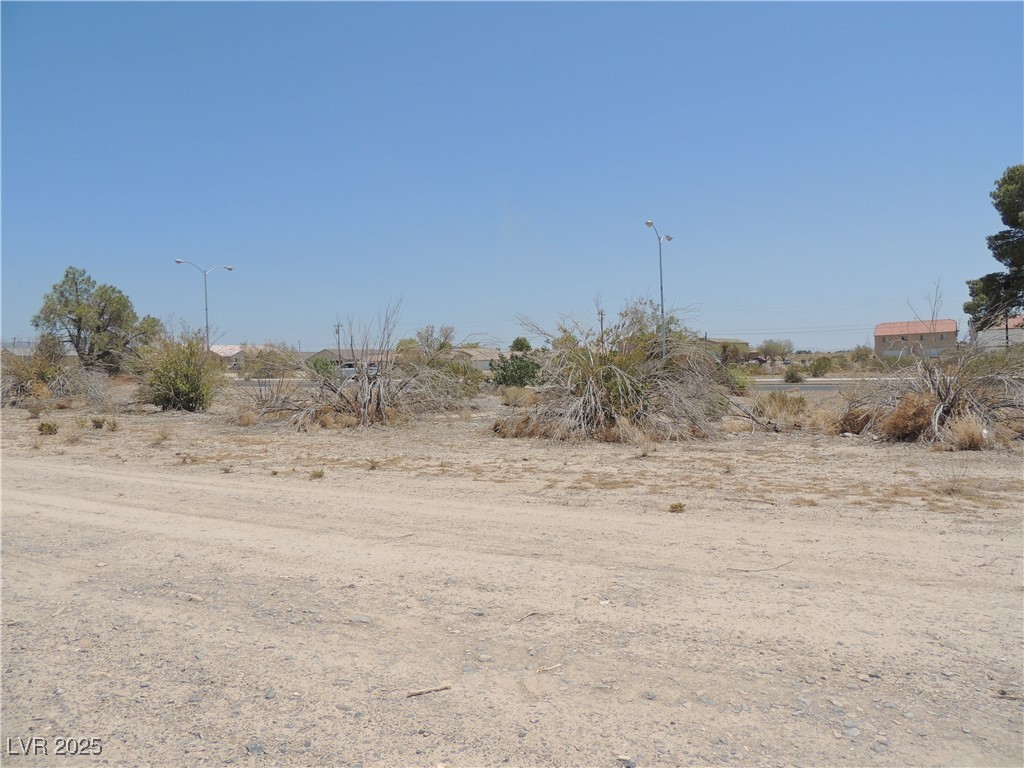 2400 East Flintstone Street Property Photo 4