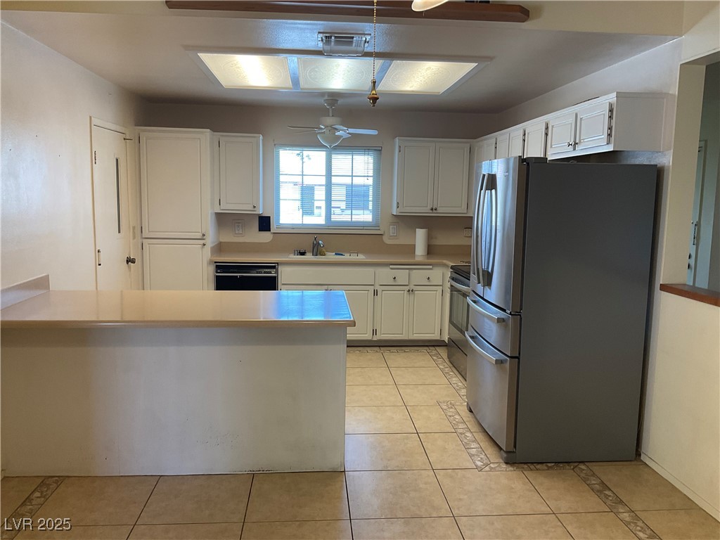 6241 Pinewood Avenue Property Photo 3