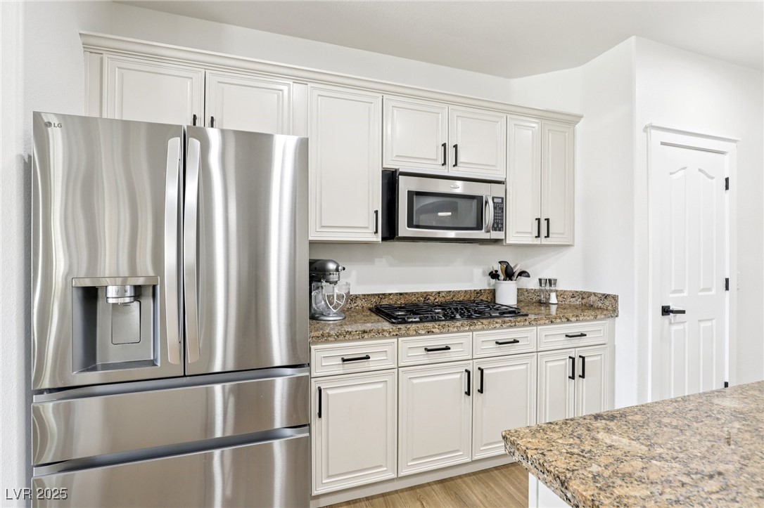 9410 Stone Castle Way Property Photo 32