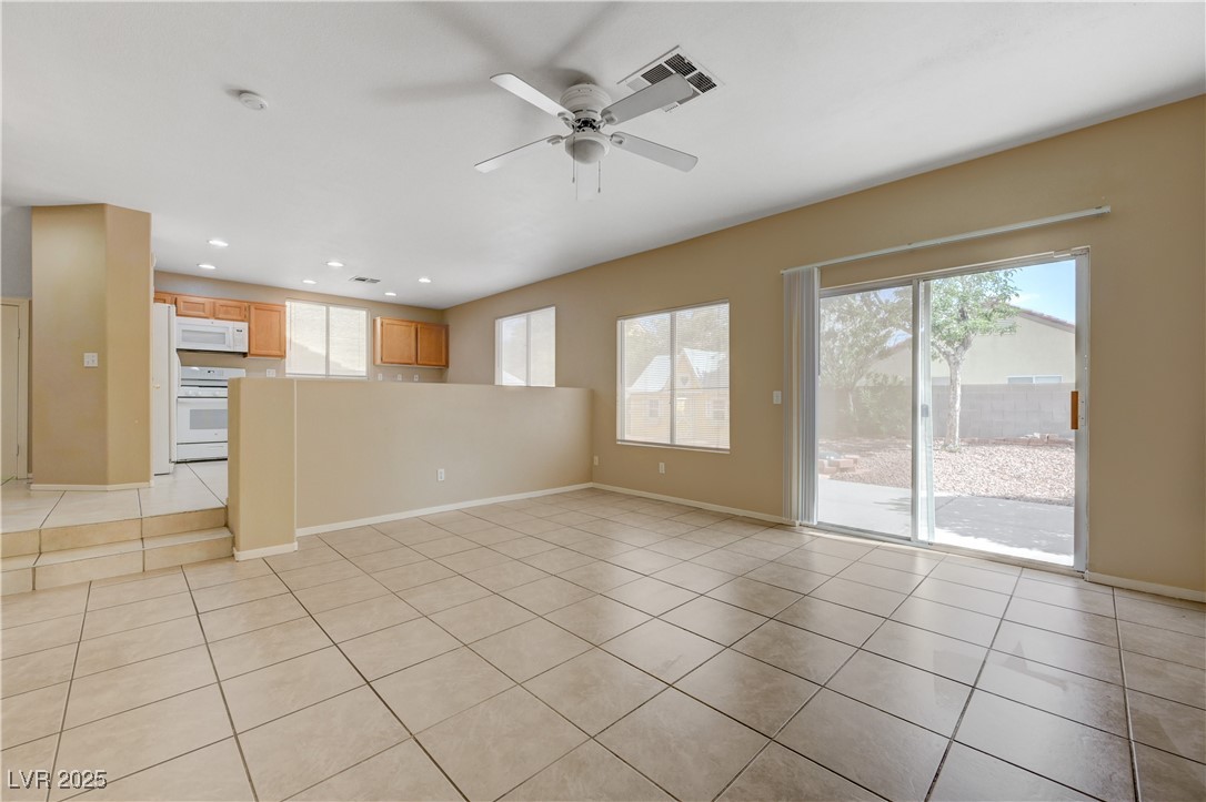 8905 Colorful Pines Avenue Property Photo 17
