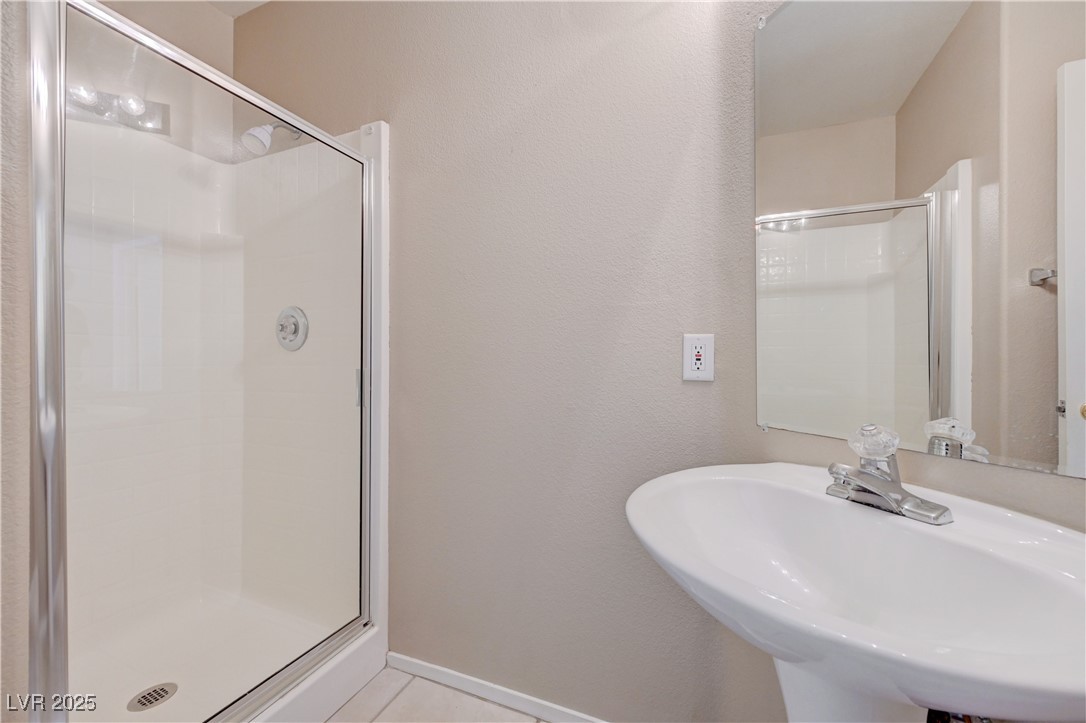 8905 Colorful Pines Avenue Property Photo 24