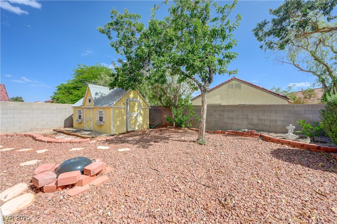 8905 Colorful Pines Avenue Property Photo 39