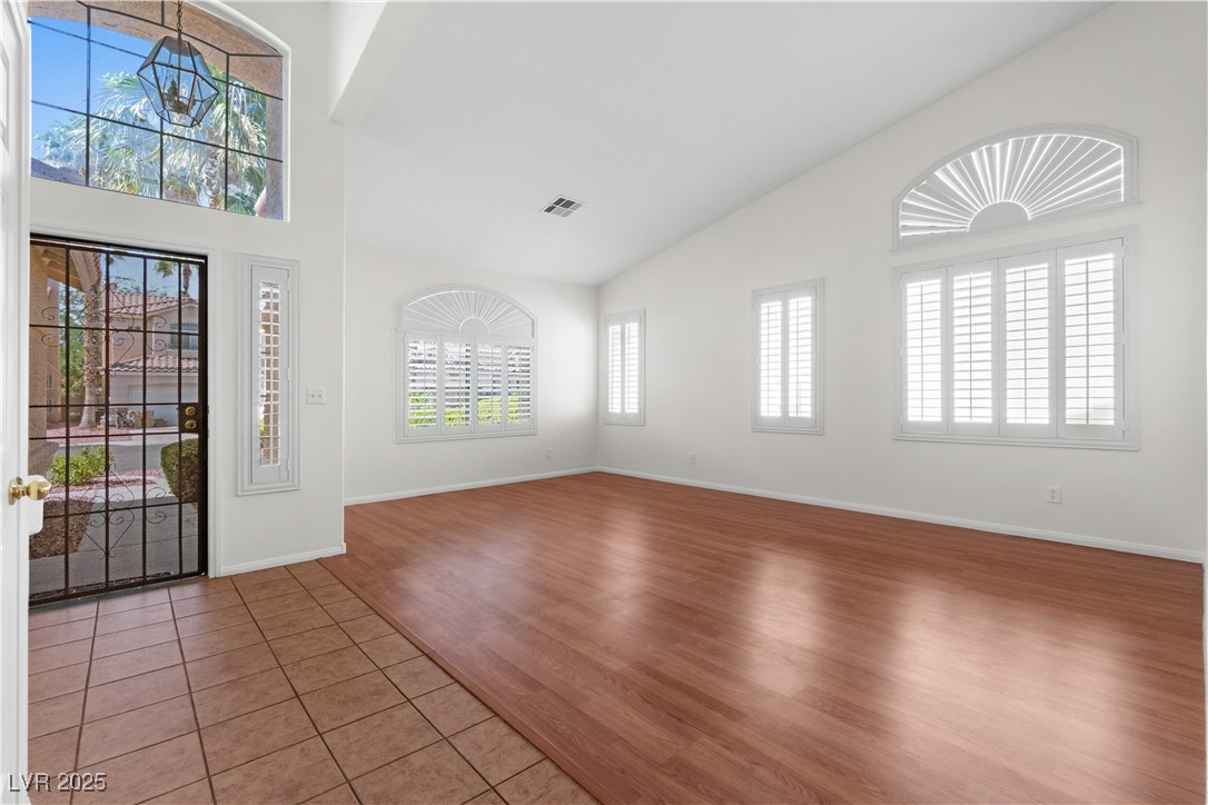 1132 Coral Desert Drive Property Photo 3