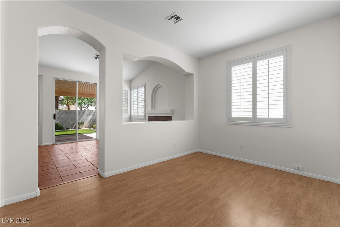 1132 Coral Desert Drive Property Photo 12