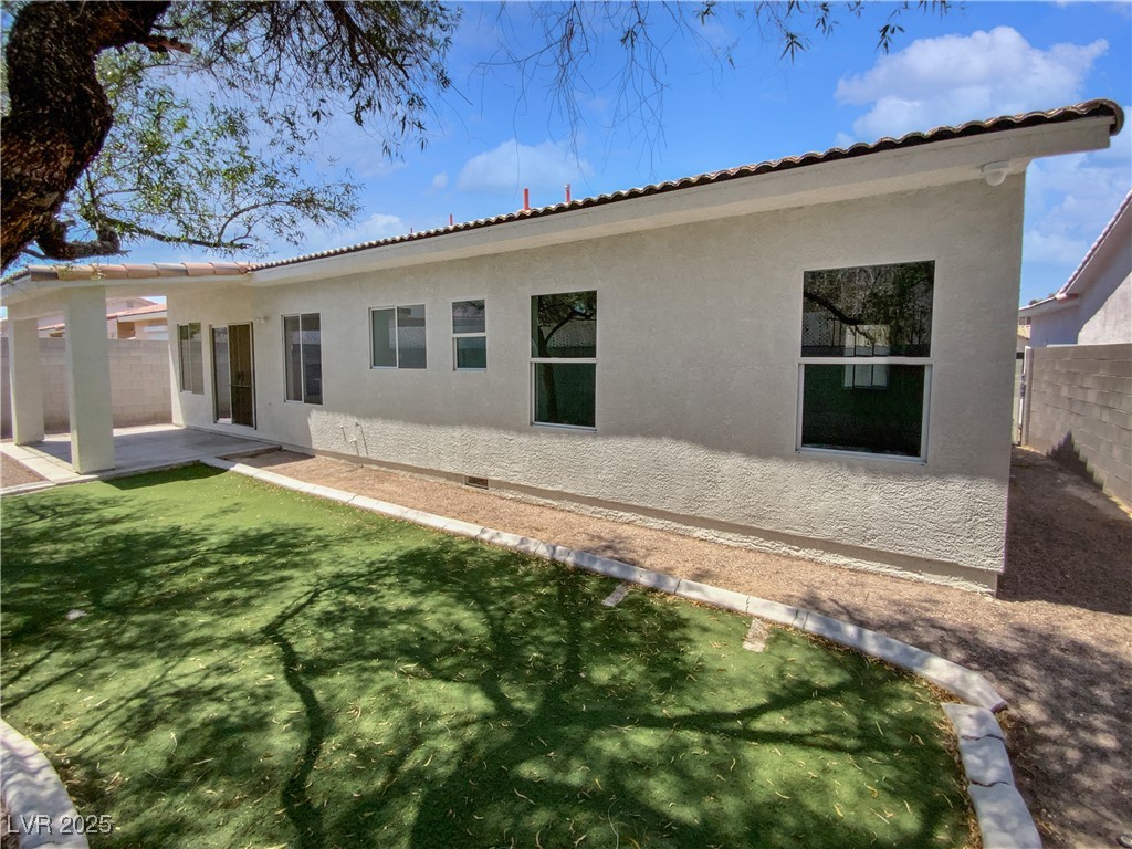 3109 West Colton Avenue Property Photo 24