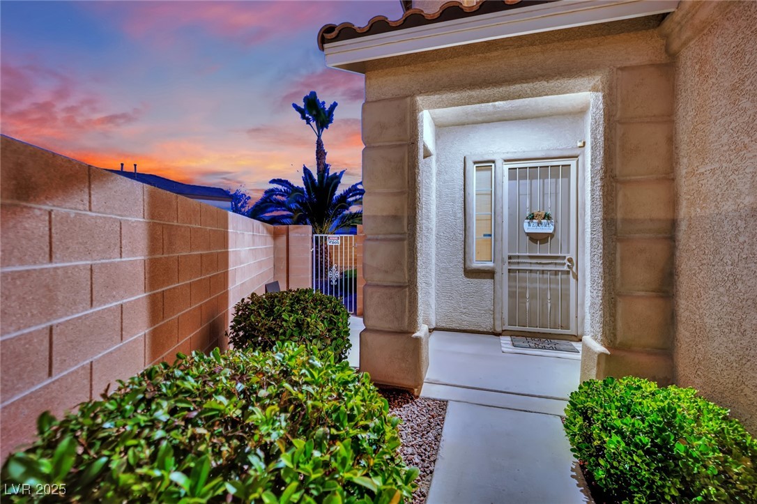6187 Novelty Street Property Photo 3