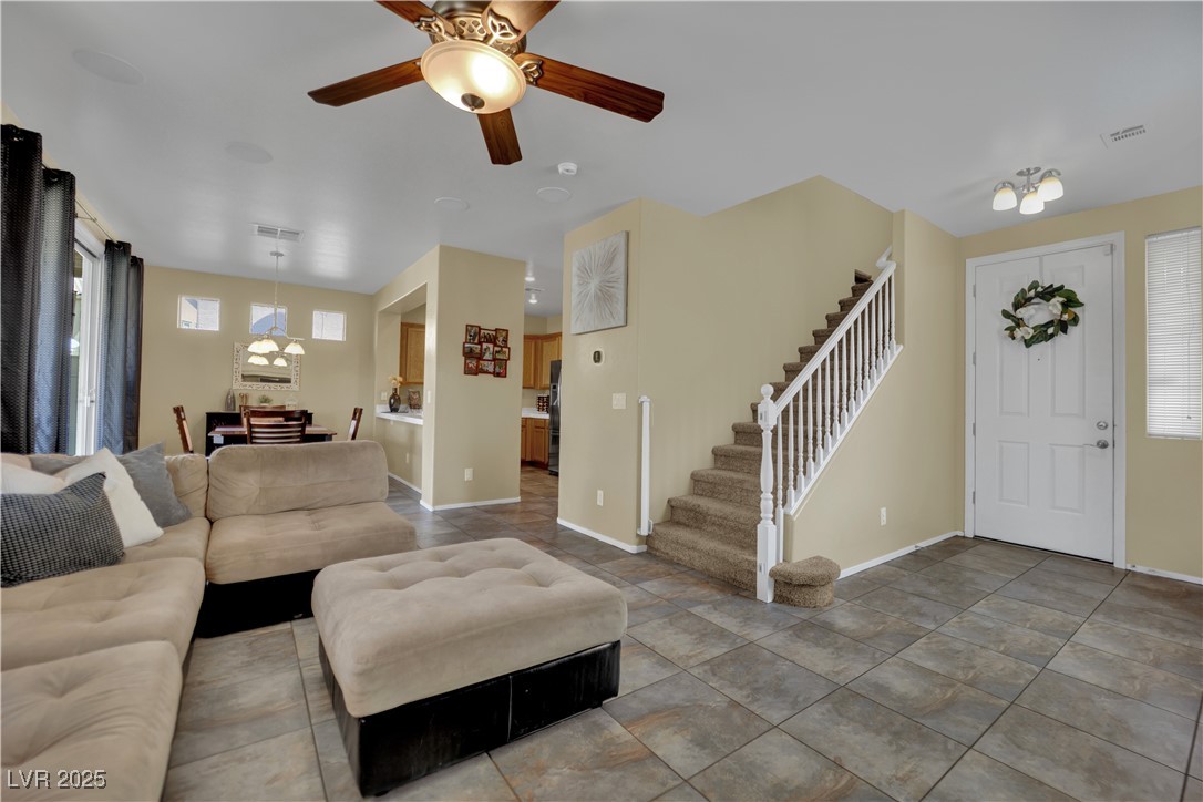 6187 Novelty Street Property Photo 5