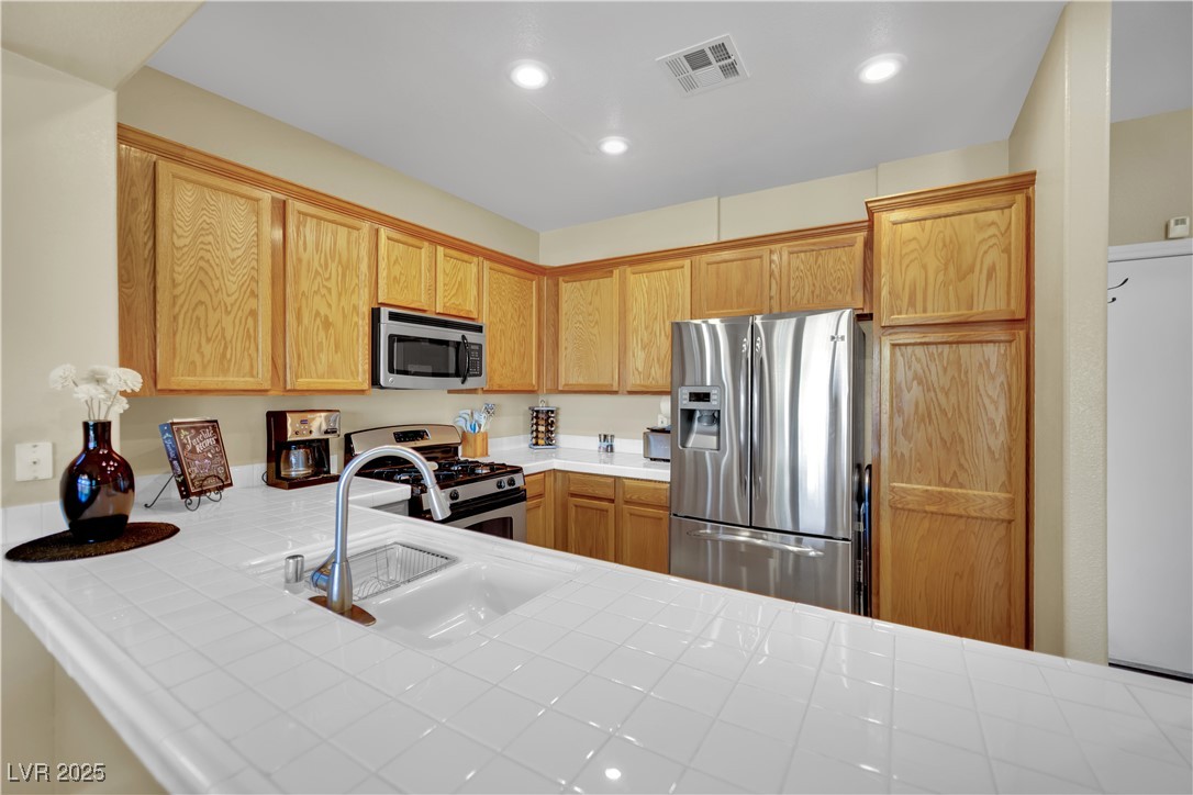 6187 Novelty Street Property Photo 9