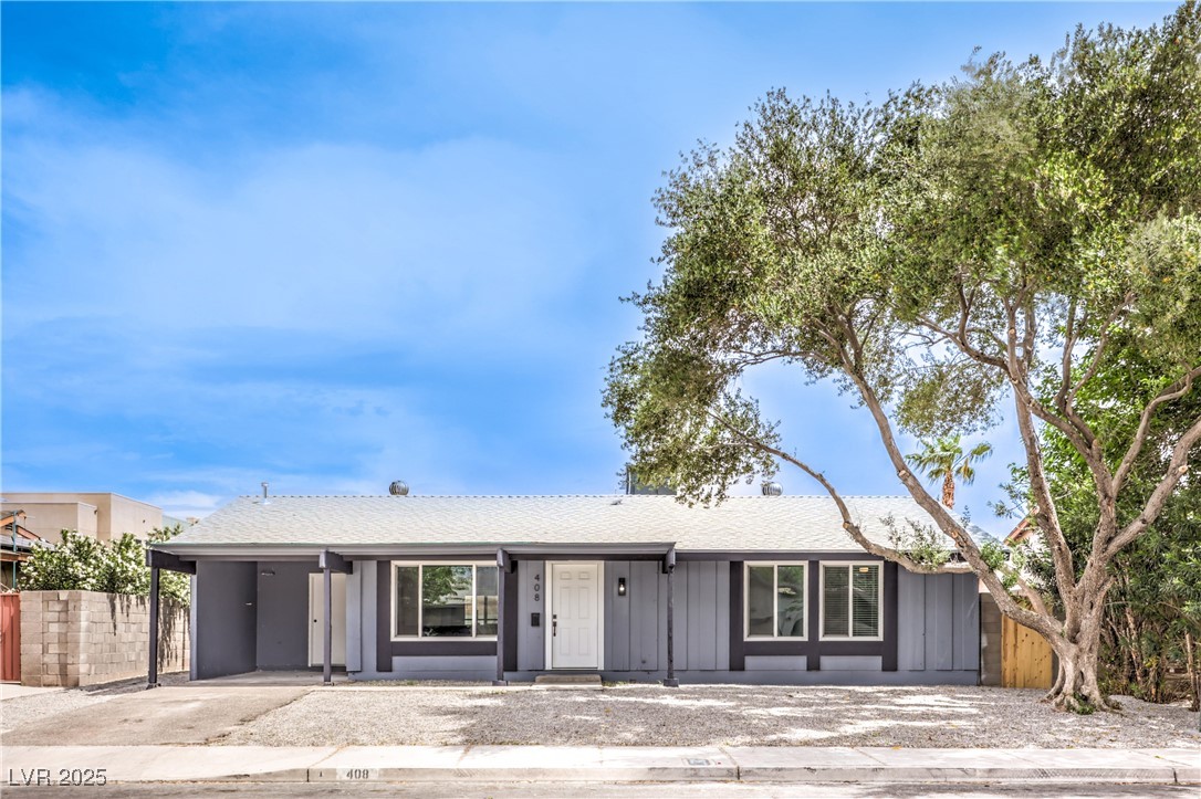 408 Bolsa Drive Property Photo 1