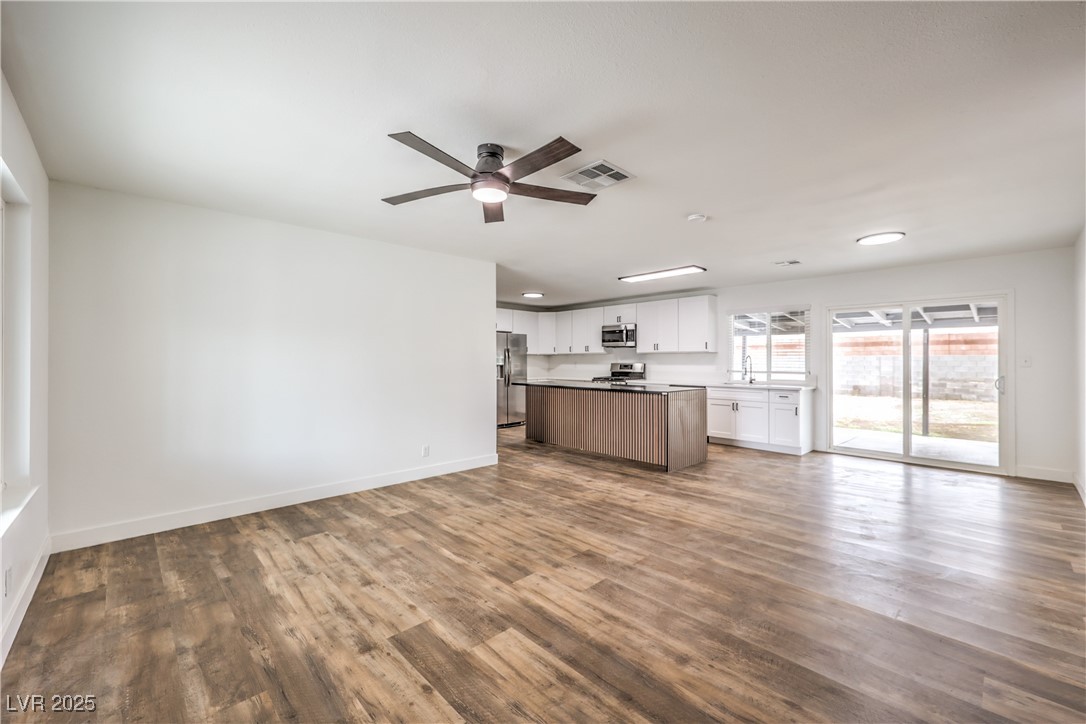408 Bolsa Drive Property Photo 7