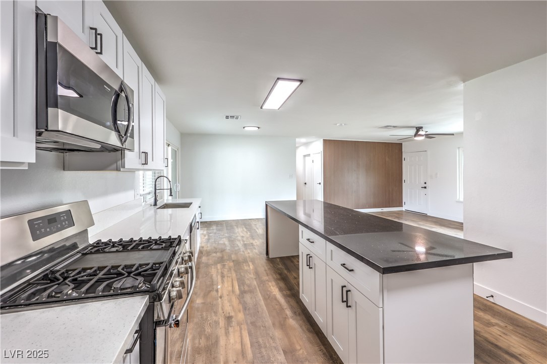 408 Bolsa Drive Property Photo 12