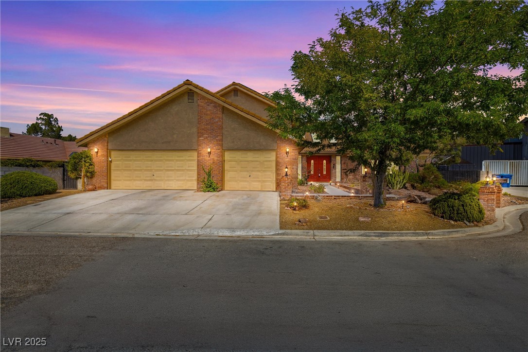 3930 Maranatha Circle Property Photo 1