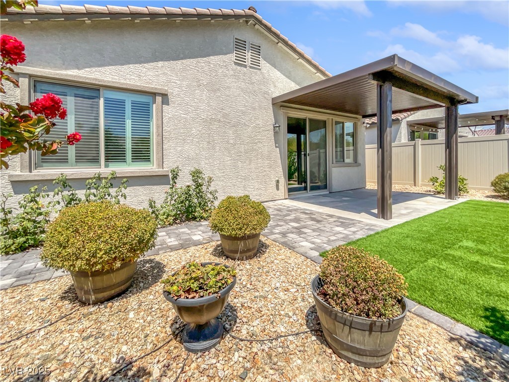 6312 Conlon Street Property Photo 8