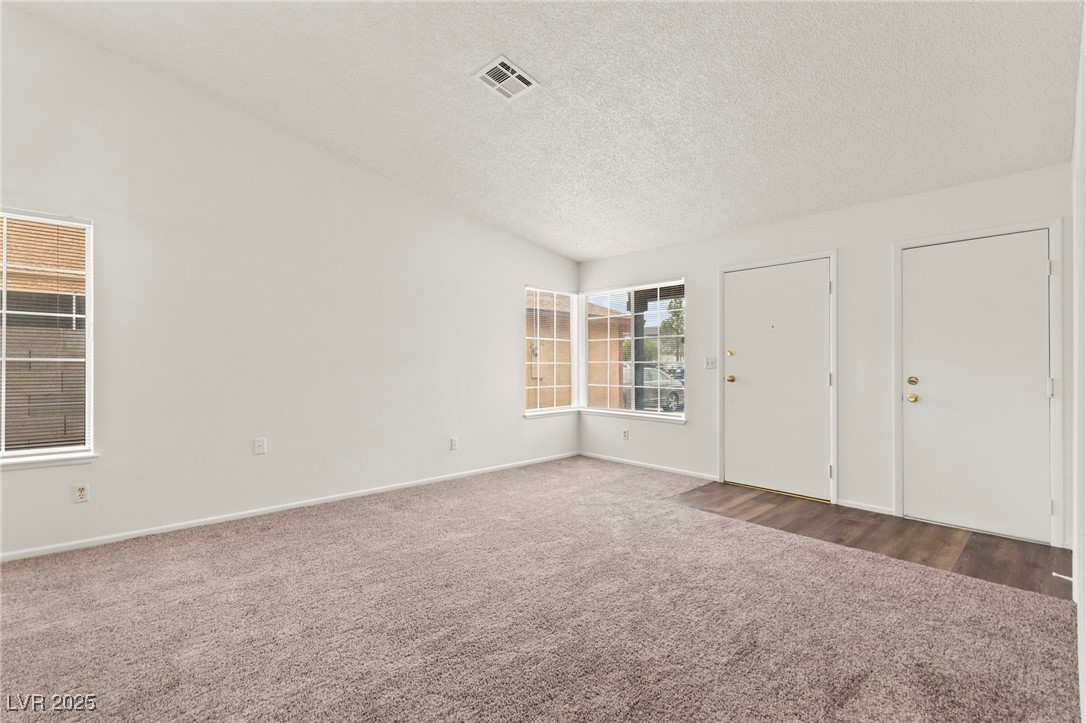 1405 Wintergreen Drive Property Photo 8