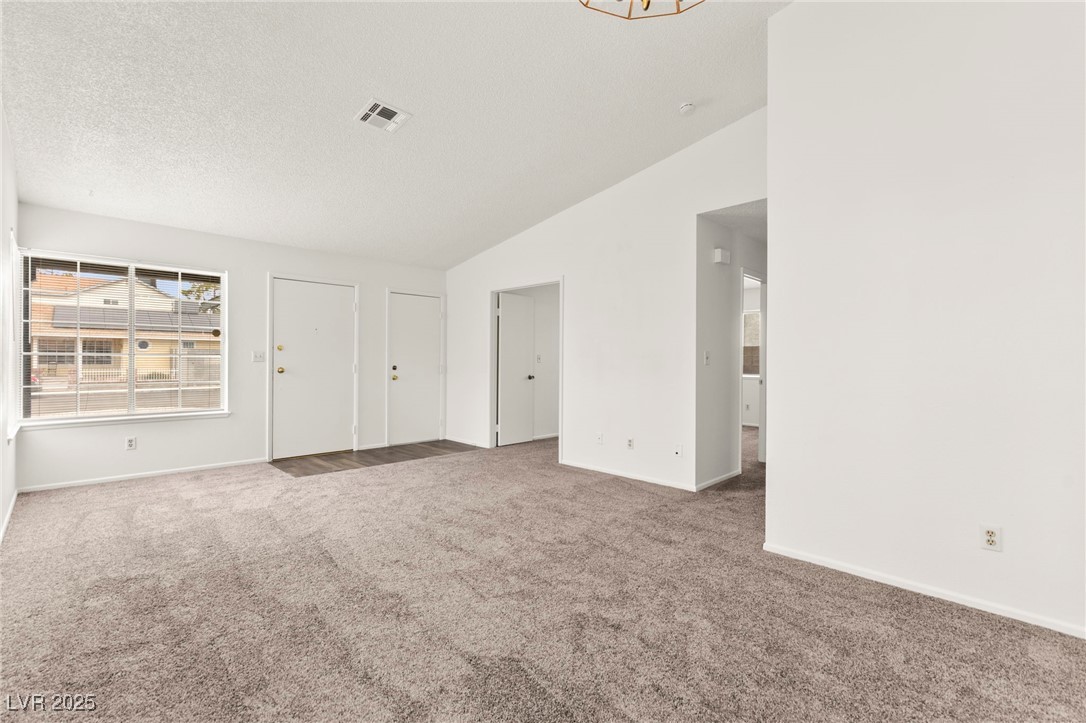 1405 Wintergreen Drive Property Photo 11