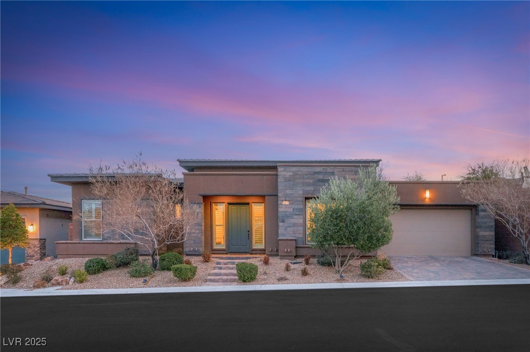 10179 Emerald Sunset Court Property Photo 1