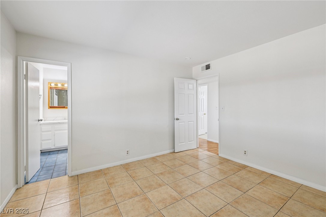 882 Westminster Avenue Property Photo 19