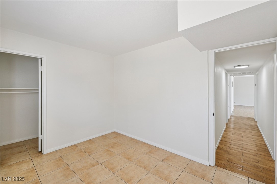 882 Westminster Avenue Property Photo 24